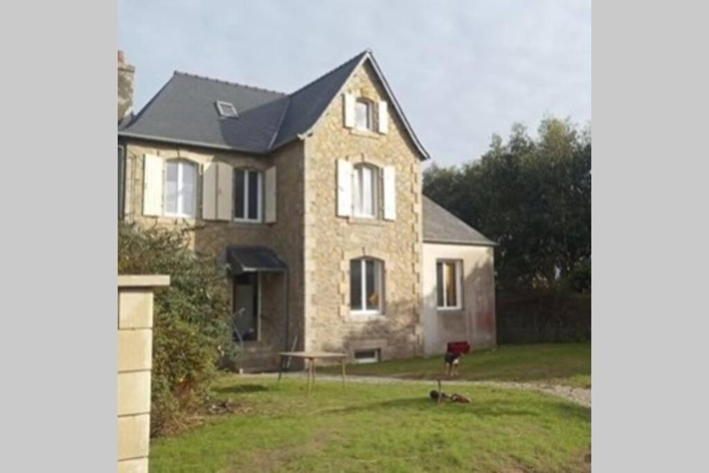 Kermaravel, Le Petit Manoir En Bord De Mer. Сен-Поль-де-Леон Экстерьер фото